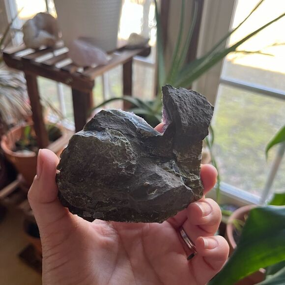 173g Amethyst Crystal Cluster 3.5”x3” - Picture 6 of 8